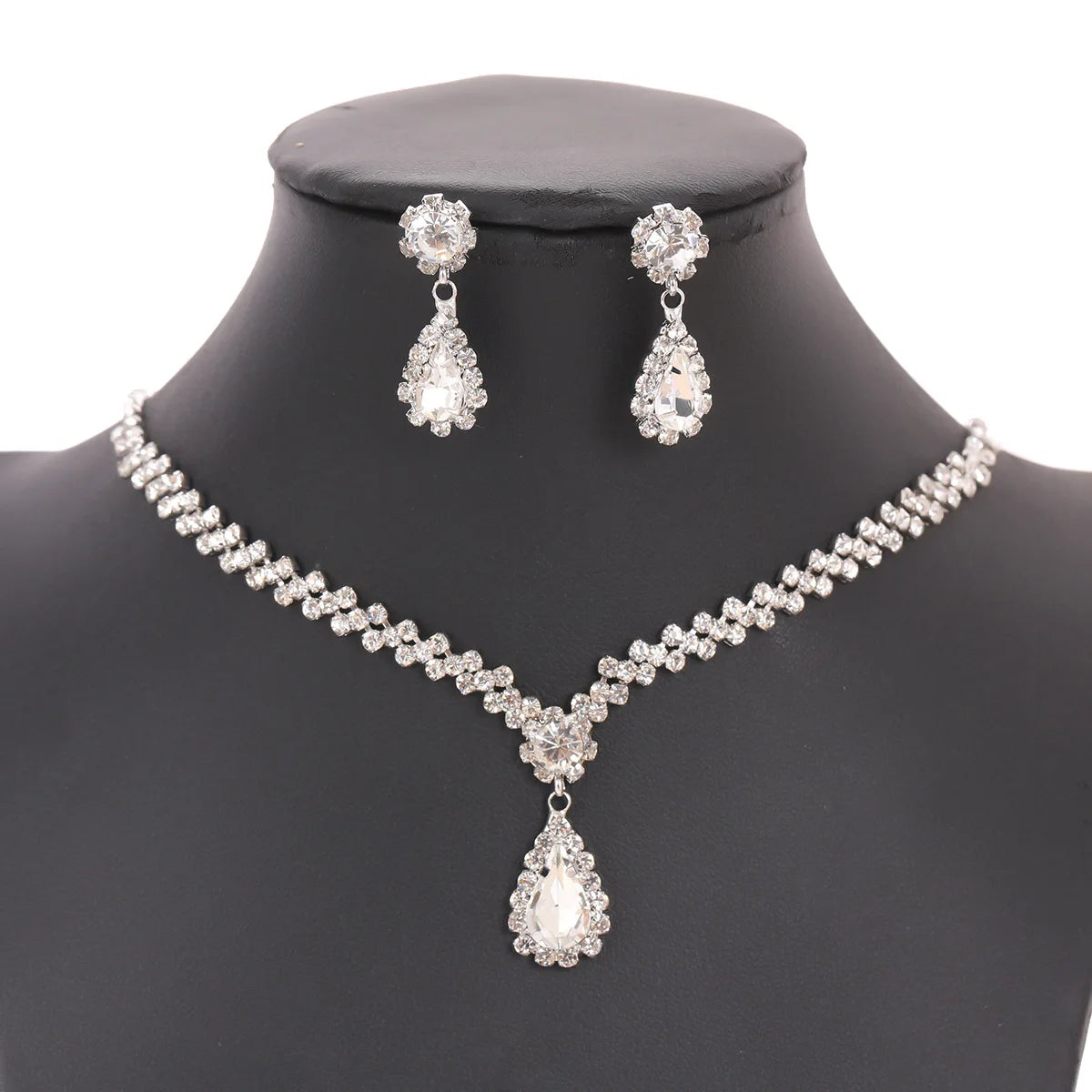 Lozenge Necklace Earrings Set